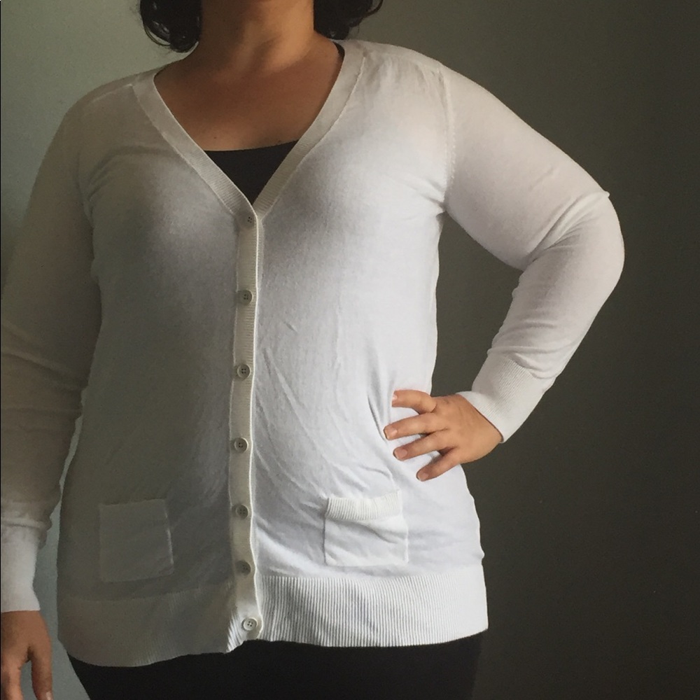 Mid-thigh cardigan